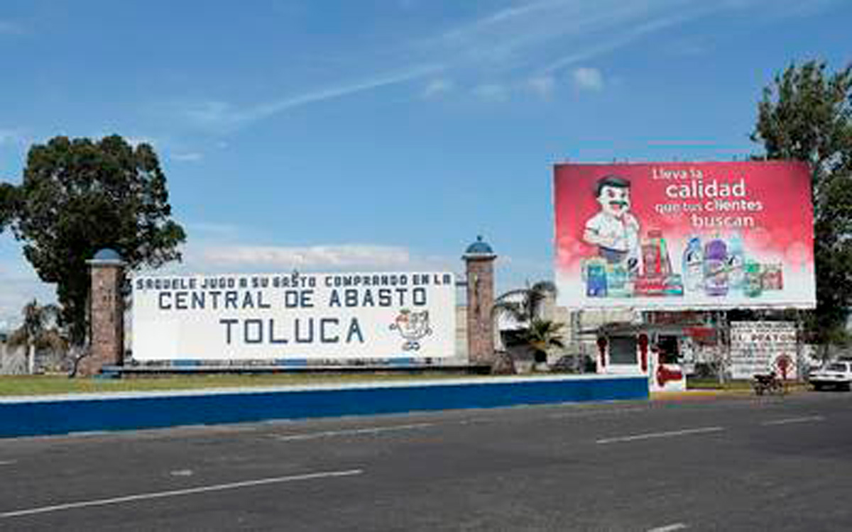denuncian-robo-de-camioneta-en-central-de-abastos-en-toluca2