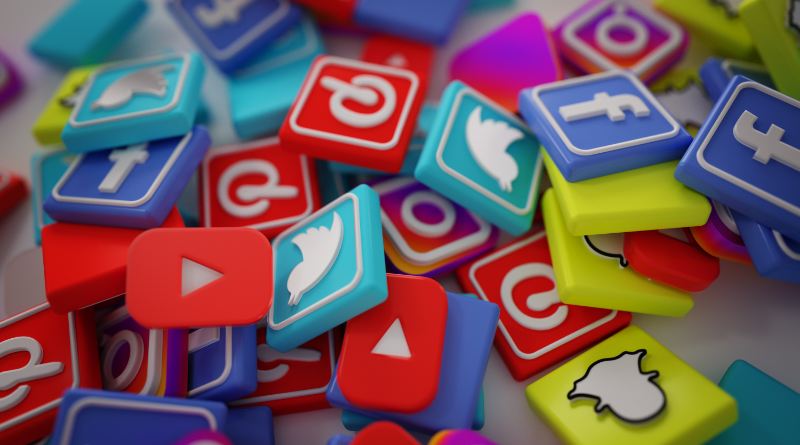 De esta manera pueden robar dinero por medio de tus redes sociales